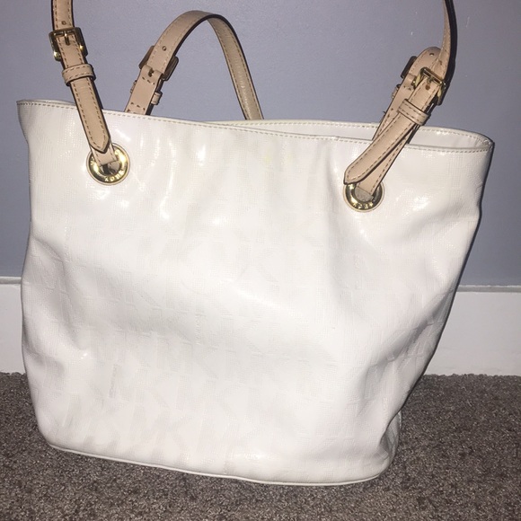 michael kors white patent leather purse